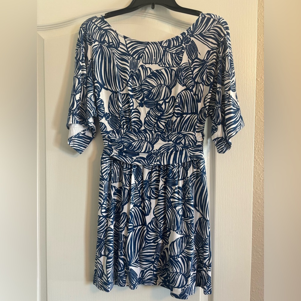 Lilly Pulitzer Navy and White Parigi Romper size XS in excellent condition